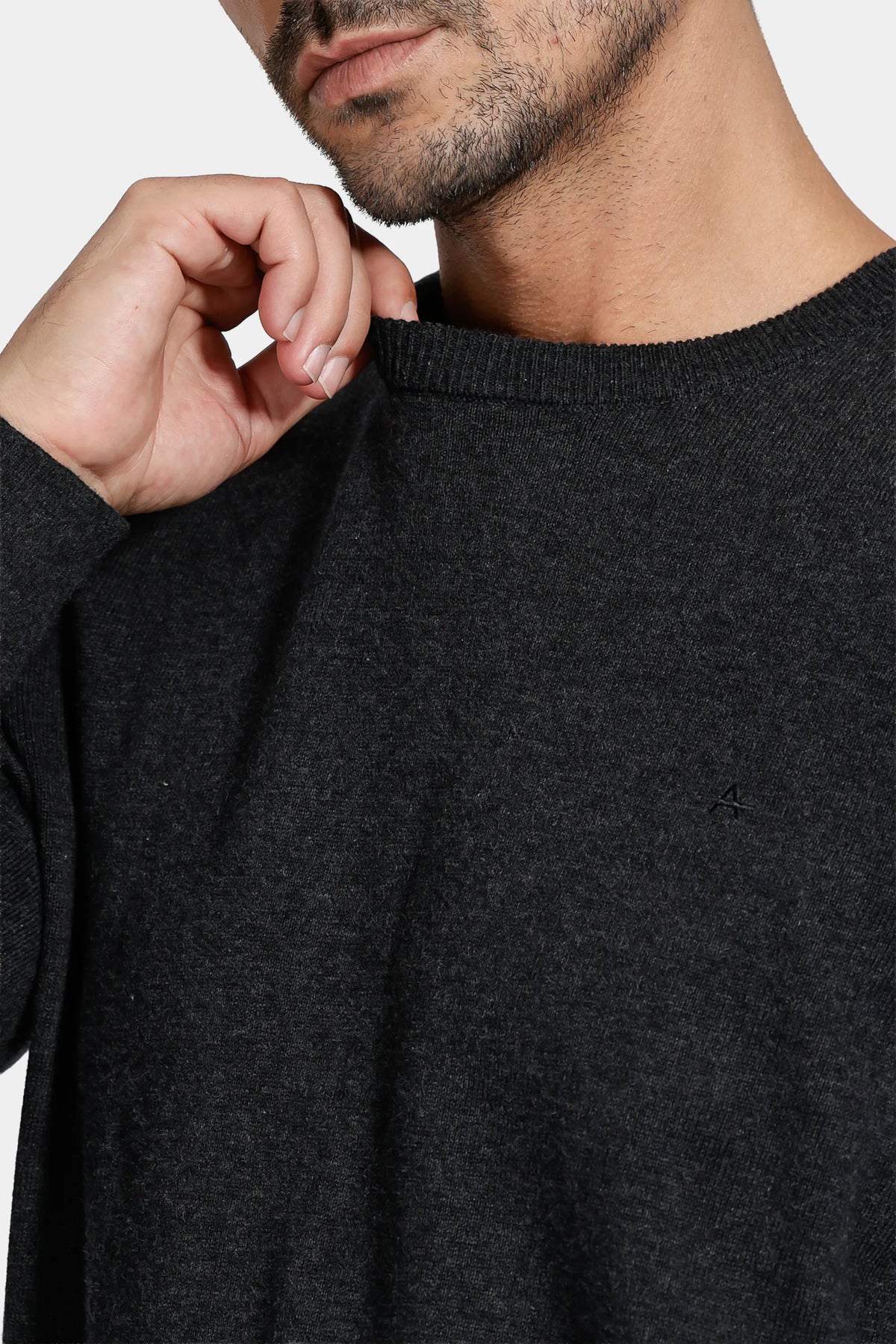 Tricot Manga Longa Gola Careca